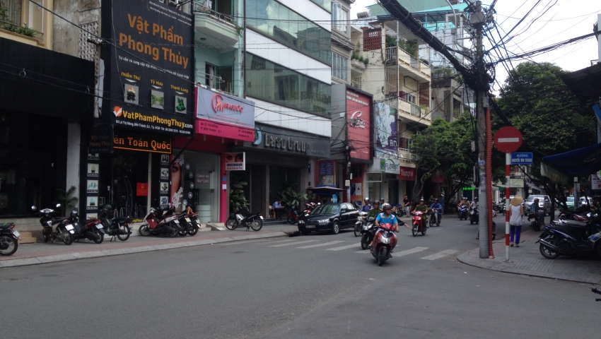 Cần bán nhà mặt tiền Trần Quốc Toản, Q.3, dt: 108m2, 4 tầng, giá bán 19 tỷ (TL)