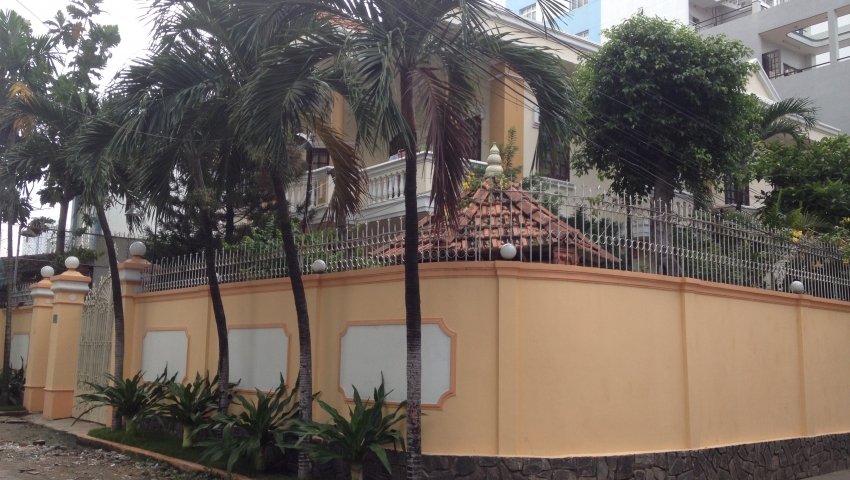 Cần bán Biệt thự cũ mặt tiền đường Nguyễn Văn Đậu, dt: 628m2, vị trí đẹp, giá bán 46 tỷ (TL)